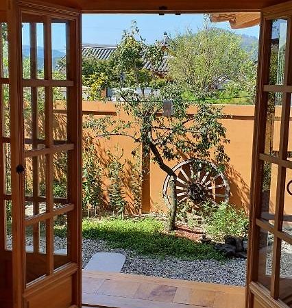 Sieunjae Bed & Breakfast Gyeongju Dış mekan fotoğraf