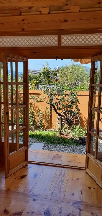 Sieunjae Bed & Breakfast Gyeongju Dış mekan fotoğraf